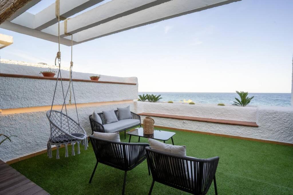 Sea Level, Apto Sofisticado En Primera Linea Playa * Aguadulce (Almeria)